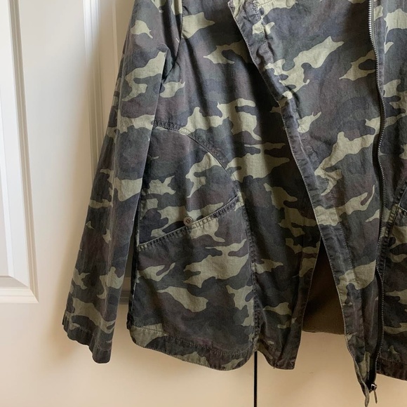 Camo Jacket - Picture 3 of 4